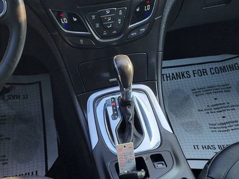 Used 2016 Buick Regal Premium FWD image 14