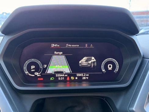 Used 2023 Audi Q4 e-tron Premium Plus w/ Premium Plus image 25