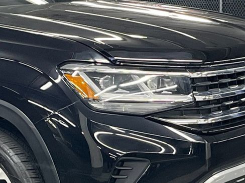 Certified 2021 Volkswagen Atlas Cross Sport SEL Premium w/ Cross Sport MDO Package AWD/4WD image 44