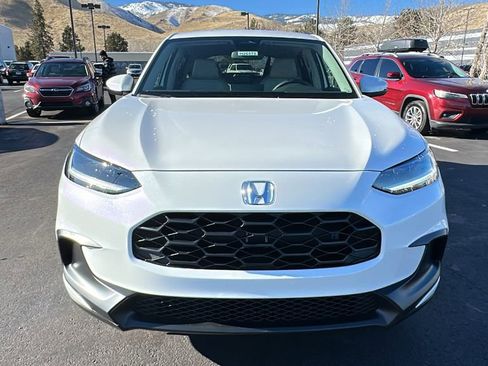 New 2026 Honda HR-V LX image 8