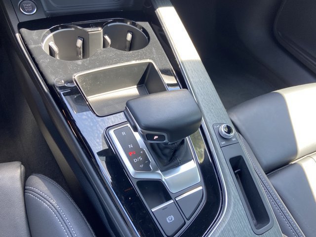 Used 2023 Audi A4 2.0T Premium w/ Convenience Package AWD/4WD image 23