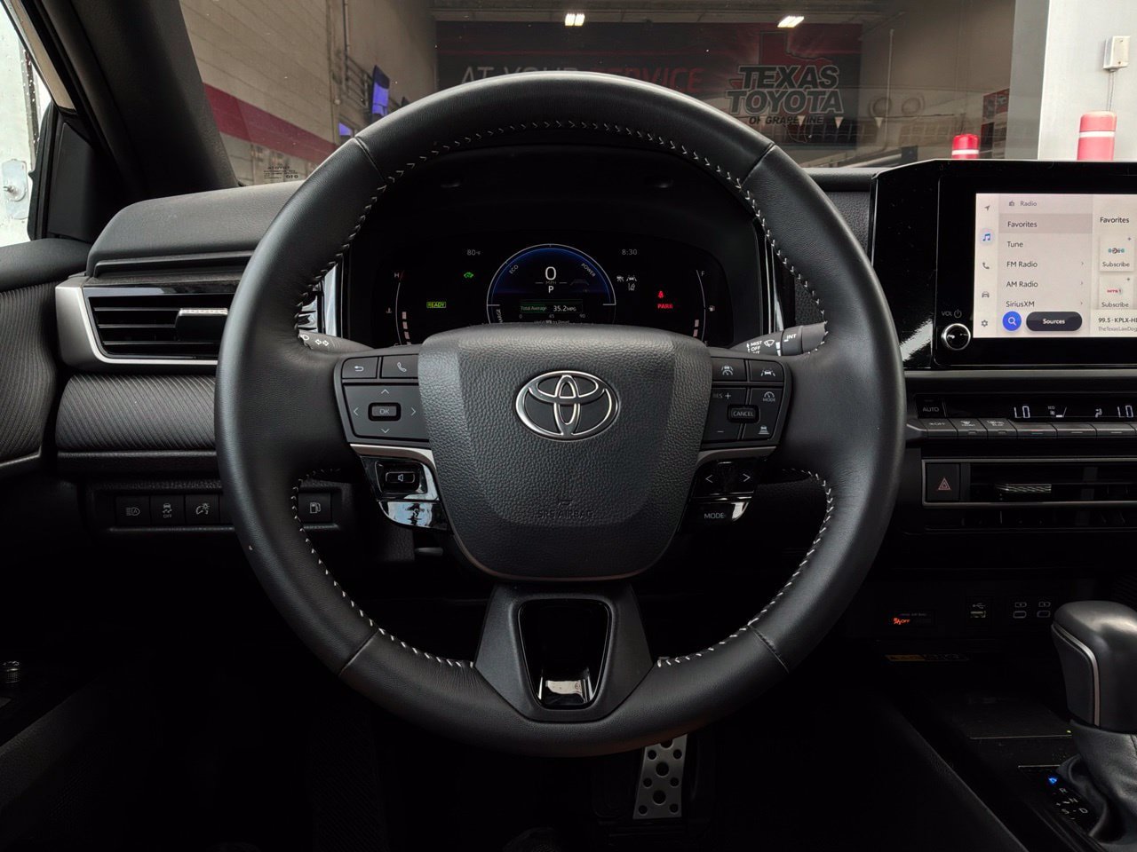 Used 2026 Toyota Camry SE FWD image 34