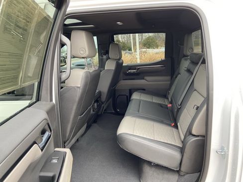 Used 2023 Chevrolet Silverado 1500 ZR2 image 48