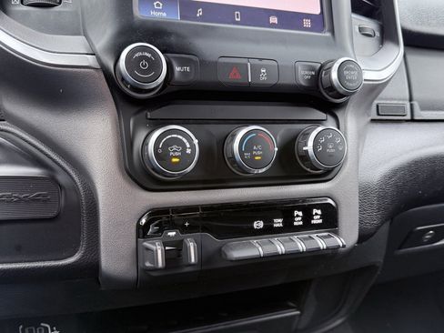 Used 2024 RAM 2500 Big Horn w/ Off Road Package image 18