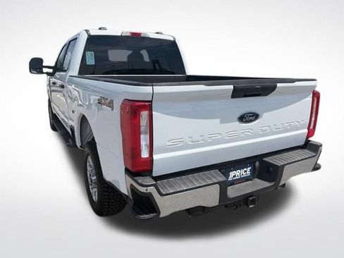 Used 2024 Ford F250 XLT AWD/4WD image 7