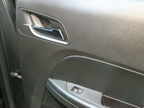 Used 2017 Chevrolet Equinox LS image 13