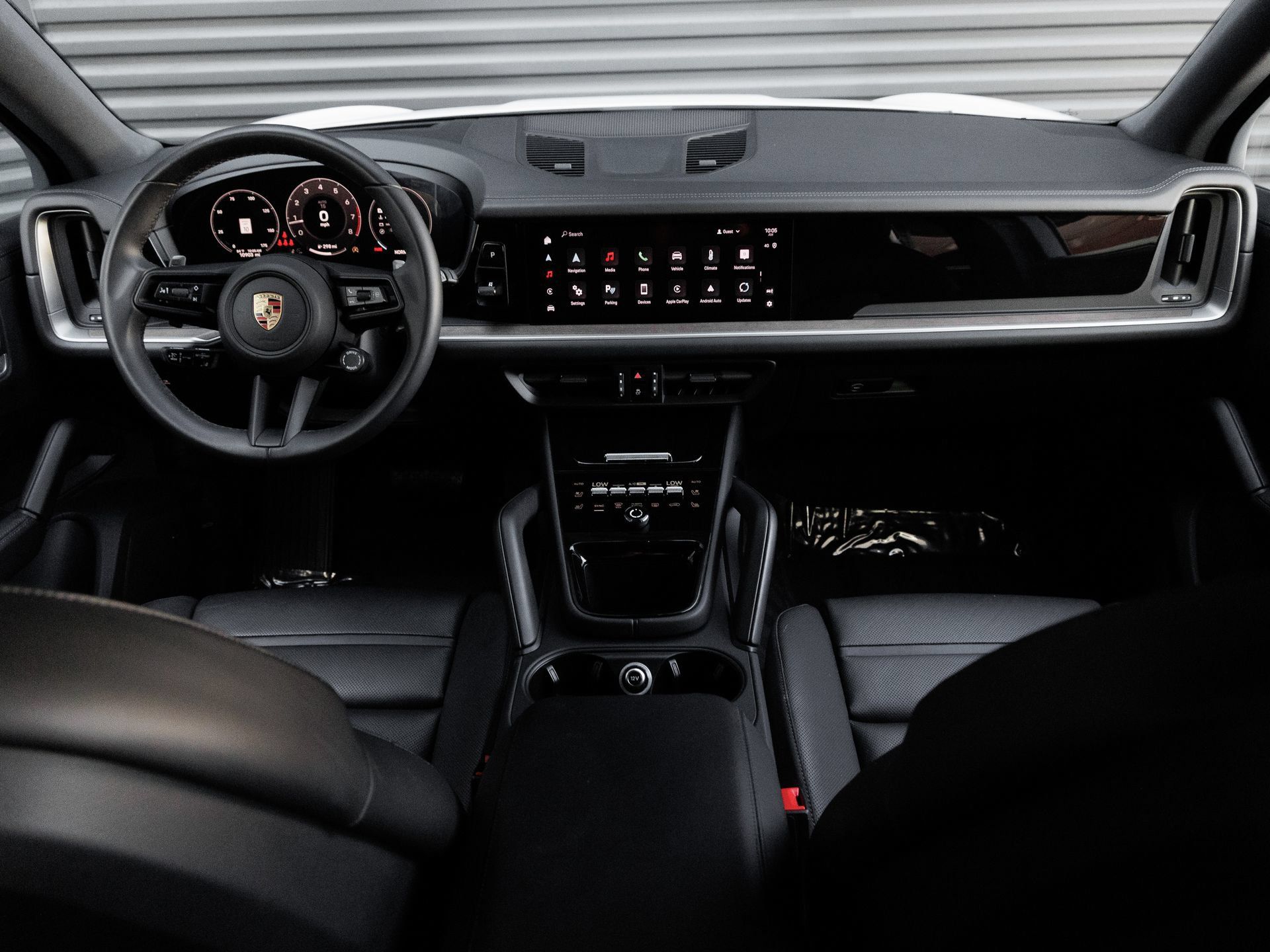 Certified 2025 Porsche Cayenne AWD/4WD image 15
