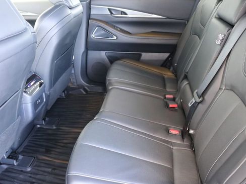 Certified 2025 INFINITI QX60 Luxe w/ Black Edition image 26