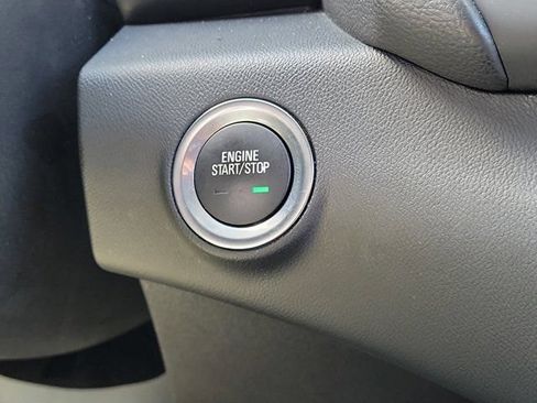 Used 2024 GMC Terrain SLE FWD image 26