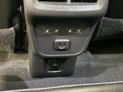 Used 2020 Chevrolet Equinox Premier image 14