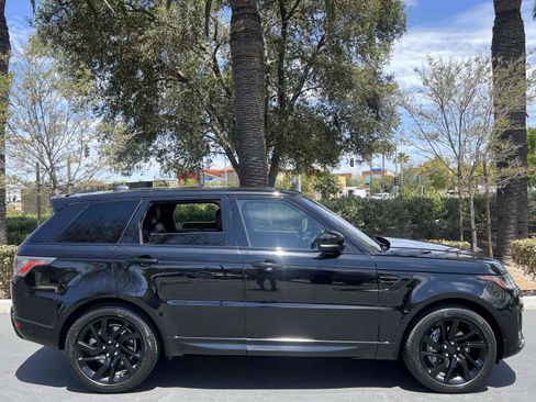 Used 2019 Land Rover Range Rover Sport HSE AWD/4WD image 15