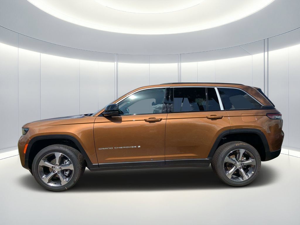 New 2026 Jeep Grand Cherokee Limited AWD/4WD image 7