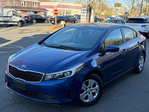 Used 2018 Kia Forte LX image 3