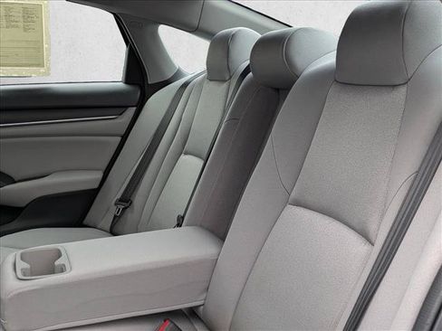 Used 2018 Honda Accord LX image 21