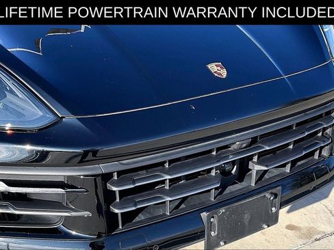 Used 2024 Porsche Cayenne image 40