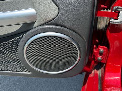 Used 2005 Chrysler Crossfire Limited RWD image 19