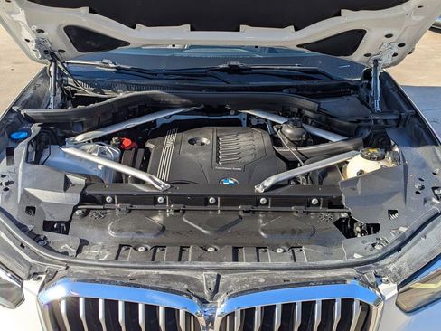 Used 2019 BMW X5 xDrive40i image 32