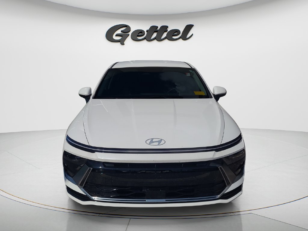 Used 2026 Hyundai Sonata SEL FWD image 2