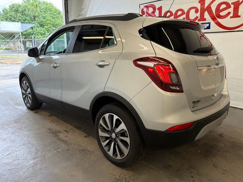 Used 2022 Buick Encore Preferred FWD image 9