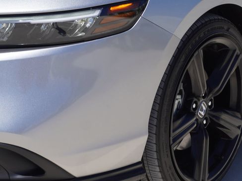 Used 2025 Honda Accord Sport image 2