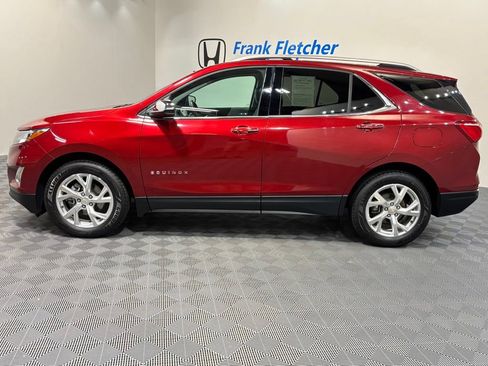 Used 2019 Chevrolet Equinox Premier FWD image 2