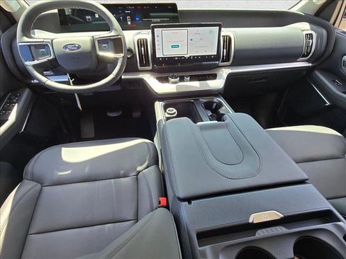 New 2026 Ford Expedition Active RWD image 14
