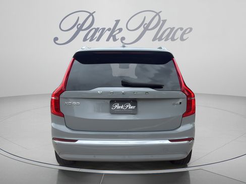 Used 2024 Volvo XC90 B6 Plus AWD/4WD image 4