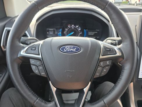 Certified 2023 Ford Edge SEL w/ Convenience Package AWD/4WD image 13
