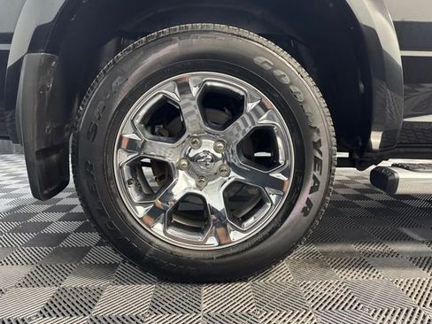 Used 2018 RAM 1500 Laramie AWD/4WD image 44