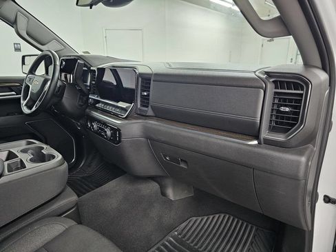Certified 2023 Chevrolet Silverado 1500 LT AWD/4WD image 14