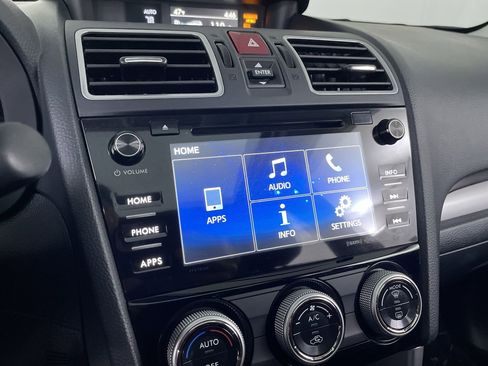 Used 2017 Subaru Forester 2.5i Premium image 14