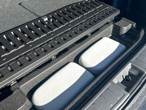 New 2025 Mitsubishi Outlander AWD image 14