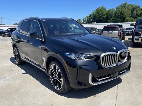 Used 2026 BMW X5 xDrive40i AWD/4WD image 3