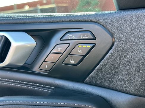 Used 2022 BMW X6 M50i w/ Executive Package image 30