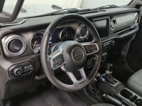 Certified 2019 Jeep Wrangler Unlimited Sahara image 10