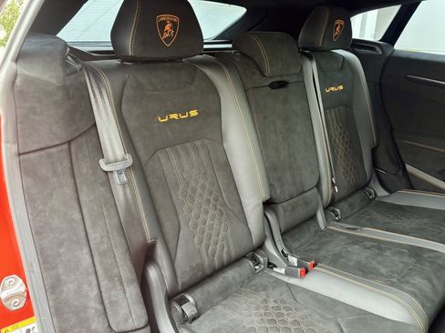 Used 2023 Lamborghini Urus Performante image 29
