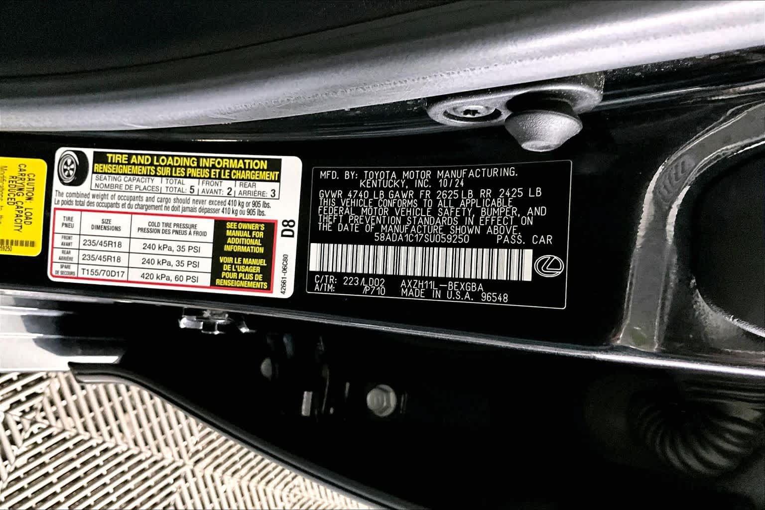 Used 2025 Lexus ES 300h w/ Premium Package FWD image 31