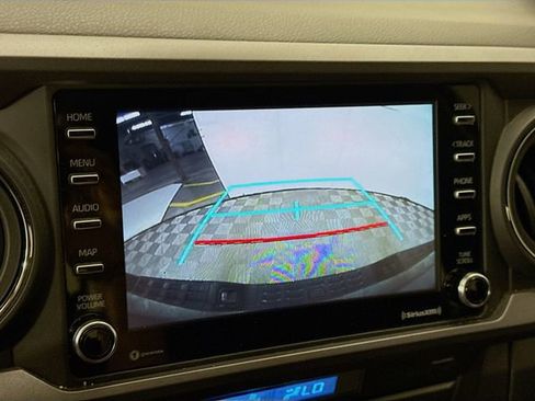 Used 2022 Toyota Tacoma TRD Sport image 13