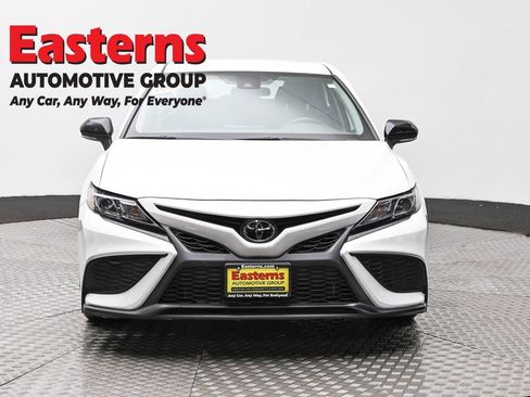 Used 2023 Toyota Camry SE AWD/4WD image 2