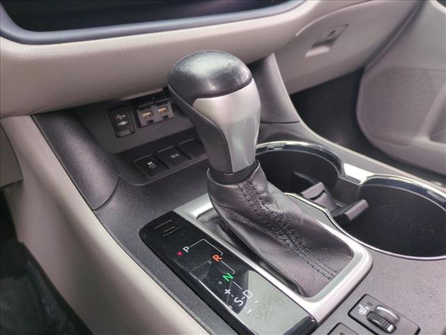 Certified 2019 Toyota Highlander XLE FWD image 12