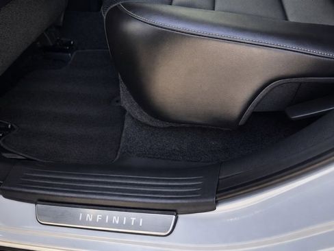 Used 2023 INFINITI QX50 Luxe image 12