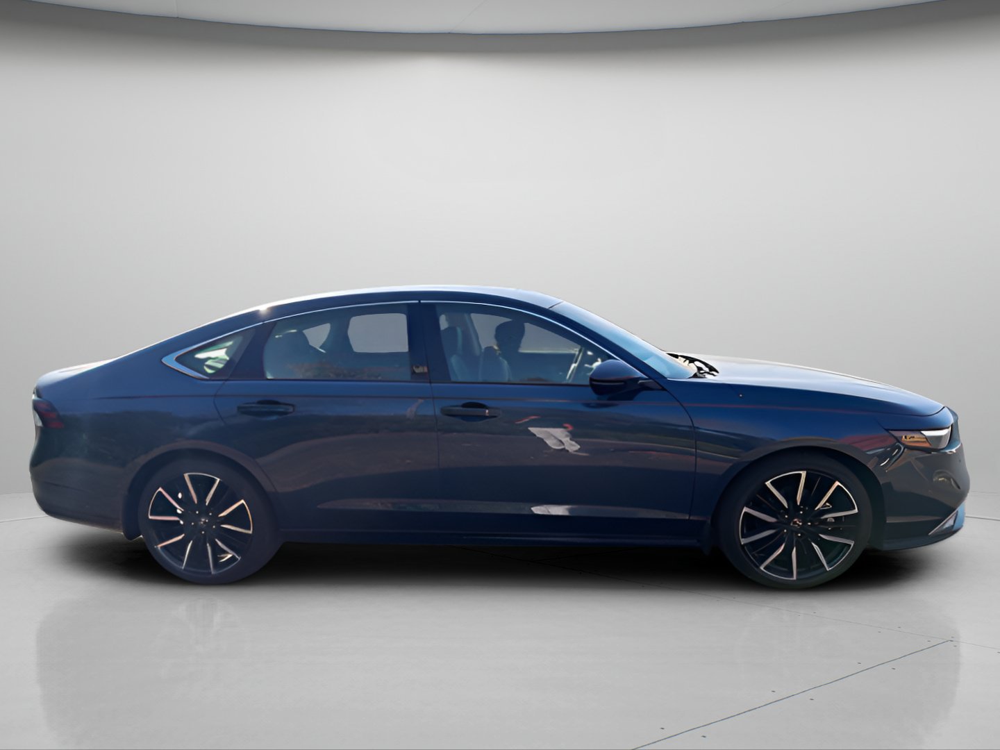 Used 2023 Honda Accord Touring image 5