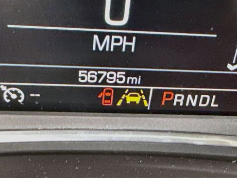 Used 2018 Chevrolet Malibu LT w/ Driver Confidence Package FWD image 4