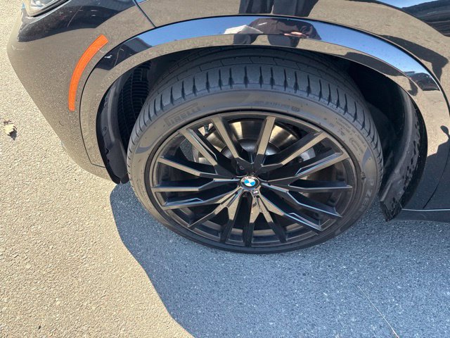 Used 2020 BMW X5 sDrive40i w/ M Sport Package RWD image 3