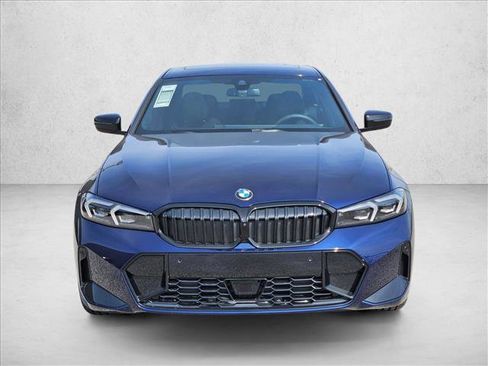 New 2026 BMW 330i Sedan w/ M Sport Package image 2