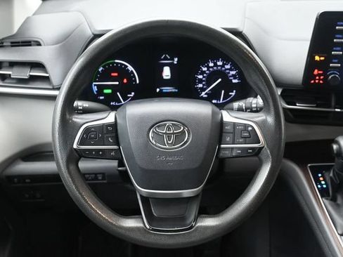 Used 2021 Toyota Sienna LE FWD image 24