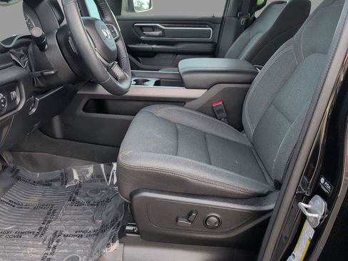 Used 2023 RAM 1500 Big Horn AWD/4WD image 3