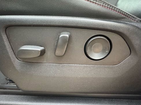 Used 2022 Chevrolet Tahoe RST w/ Luxury Package image 30