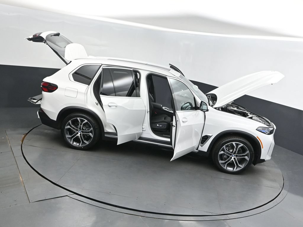 Used 2026 BMW X5 sDrive40i w/ Parking Assistance Package RWD image 50
