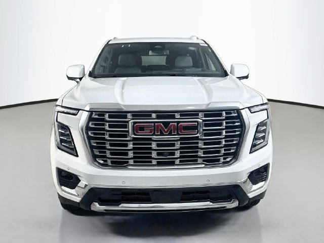 Used 2025 GMC Yukon XL Denali RWD image 2